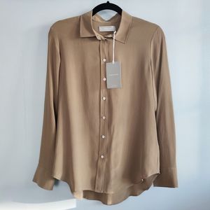 Everlane The Silk Clean Relaxed Button Down Shirt in Tan